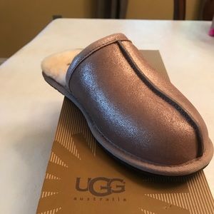 Ugg slippers